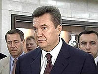 Рада проголосовала за самоустранение Януковича и внеочередные выборы